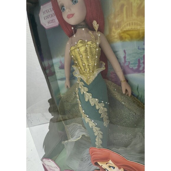 Disney Princess THE LITTLE MERMAID Special Edition Porcelain Keepsake Doll 2005 - Picture 7 of 16